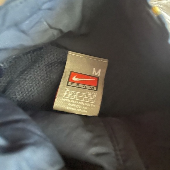 nike women’s usa soccer jacket - Picture 3 of 6